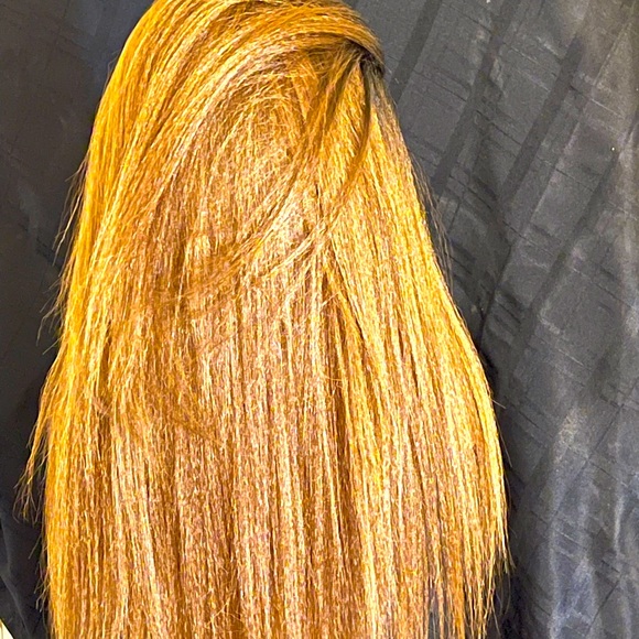 ⭐️⭐️BEAUTIFUL SYNTHETIC HAIR WIG⭐️⭐️ - Picture 8 of 8